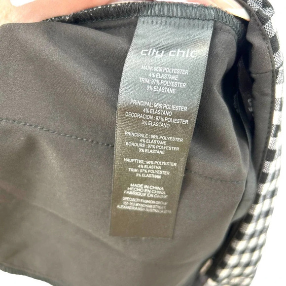 City Chic Black Gingham Check Frill Ruffle Shorts‎ Plus Size 18 - Picture 9 of 10